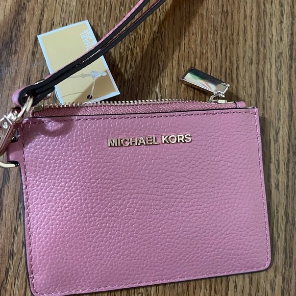Michael Kors jet set wristlet